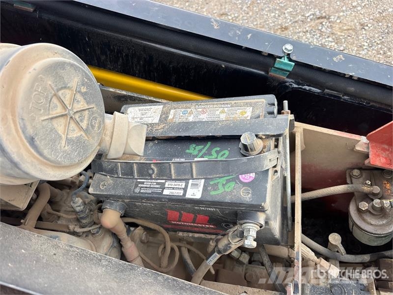 Ditch Witch SK800 Mini Compact Track Loader Kompaktlader