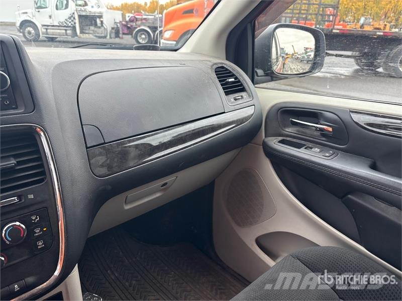 Dodge Caravan Minivan Carros