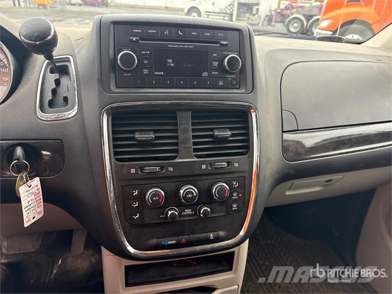 Dodge Caravan Minivan Carros