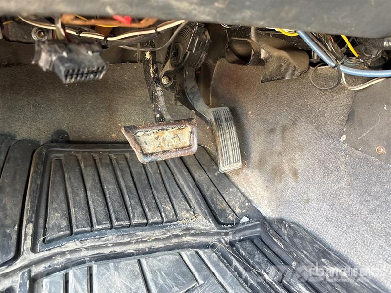 Dodge Dakota 4x4 Crew Cab Pickup 其他