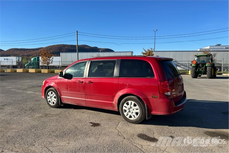 Dodge Grand Caravan SE سيارات