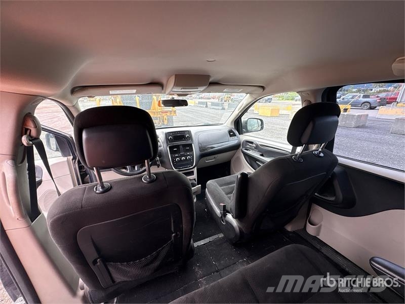 Dodge Grand Caravan SE Automobili