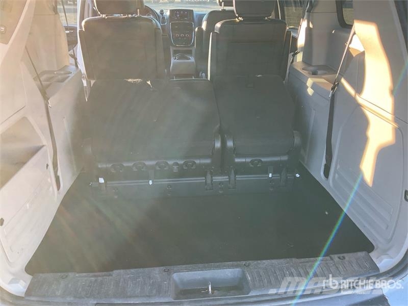 Dodge Grand Caravan SE Cars