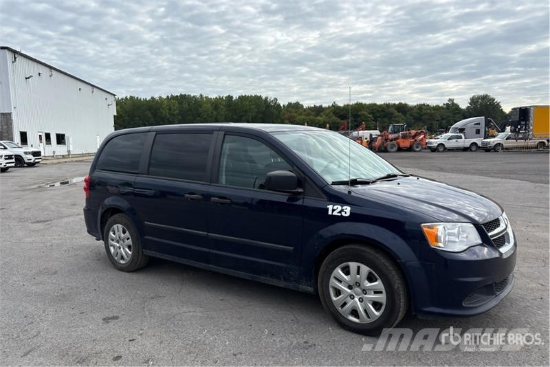 Dodge Grand Caravan SE Samochody osobowe