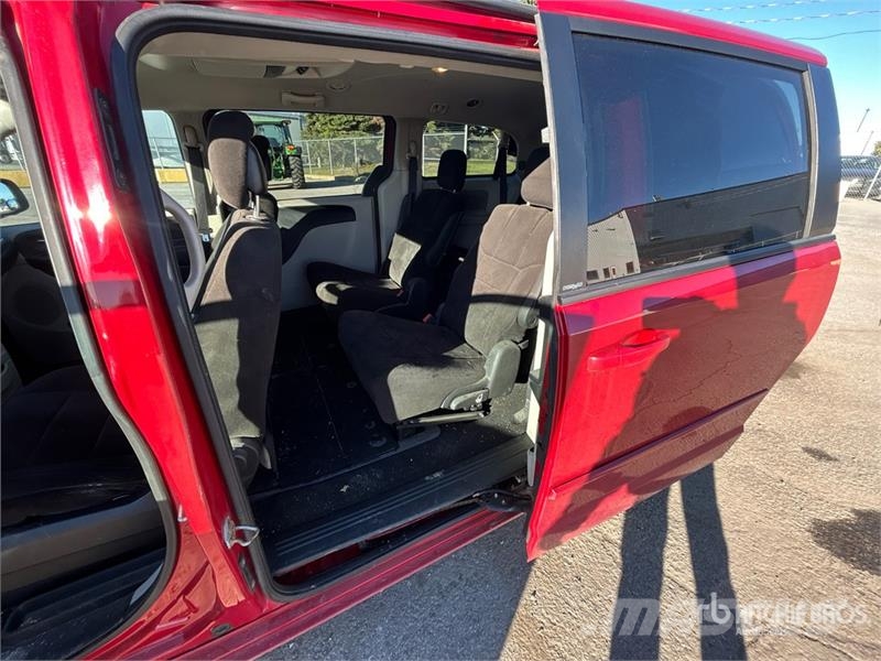 Dodge Grand Caravan SE سيارات