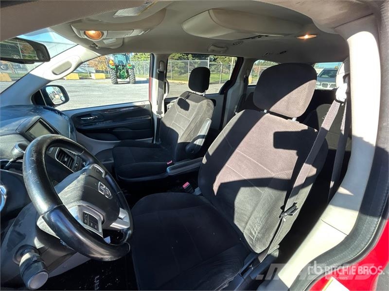 Dodge Grand Caravan SE سيارات