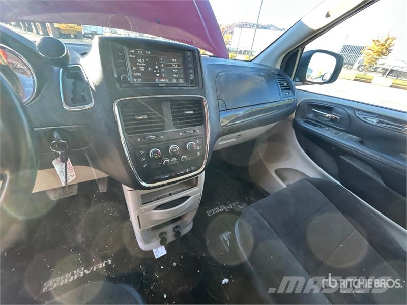Dodge Grand Caravan SE سيارات