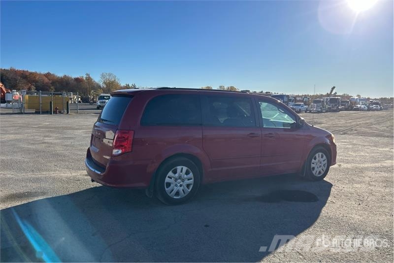 Dodge Grand Caravan SE سيارات