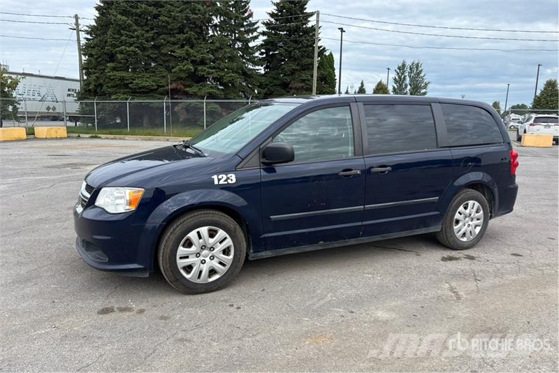 Dodge Grand Caravan SE Samochody osobowe