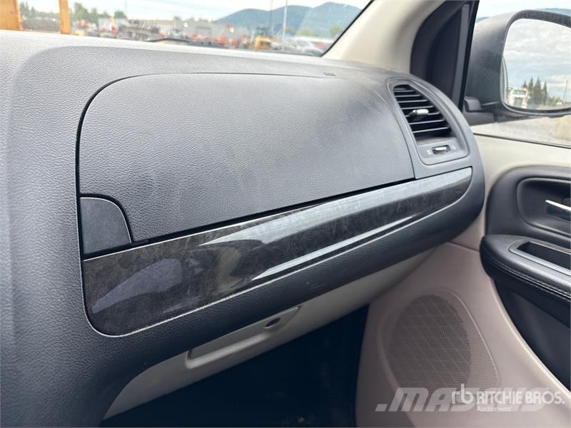 Dodge Grand Caravan SE Automobili