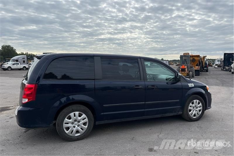 Dodge Grand Caravan SE Samochody osobowe