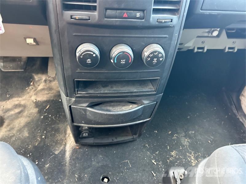Dodge Grand Caravan SE Automobily