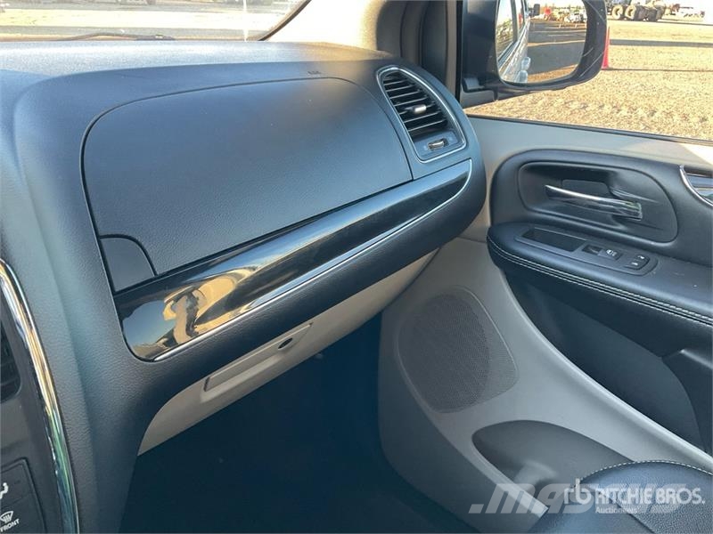 Dodge Grand Caravan SE Cars