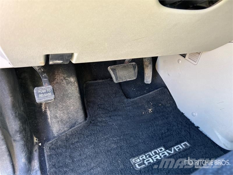 Dodge Grand Caravan SXT Minivan سيارات