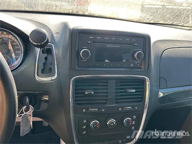 Dodge Grand Caravan SXT Minivan سيارات