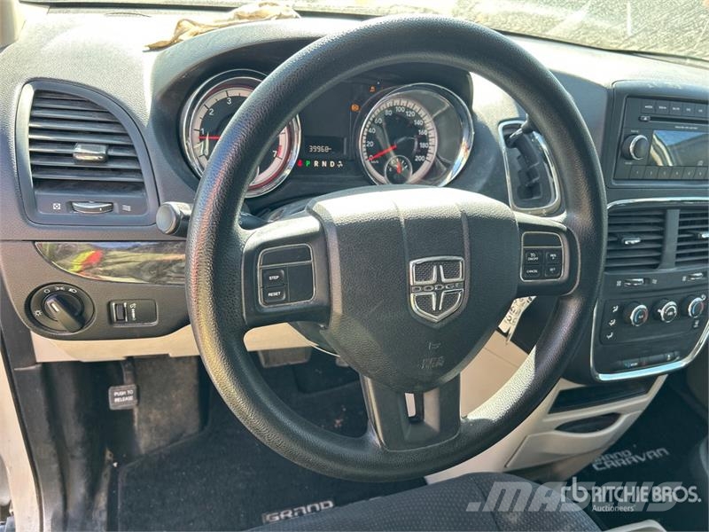 Dodge Grand Caravan SXT Minivan سيارات