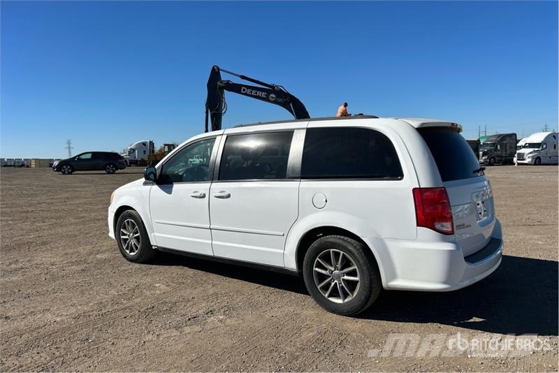 Dodge Grand Caravan SXT Minivan سيارات