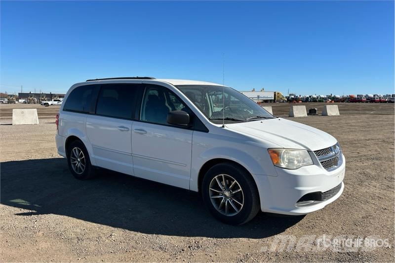 Dodge Grand Caravan SXT Minivan سيارات
