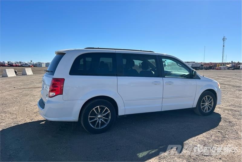 Dodge Grand Caravan SXT Minivan سيارات
