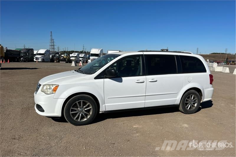 Dodge Grand Caravan SXT Minivan سيارات