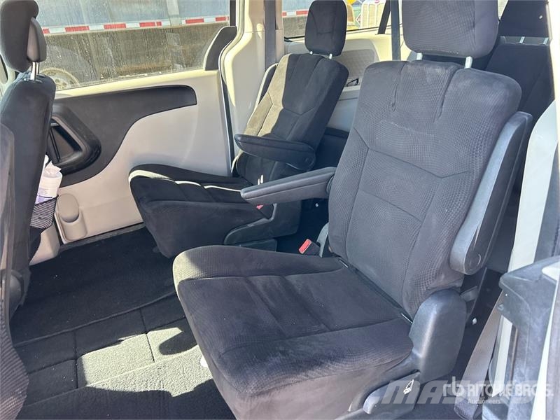 Dodge Grand Caravan SXT Minivan سيارات