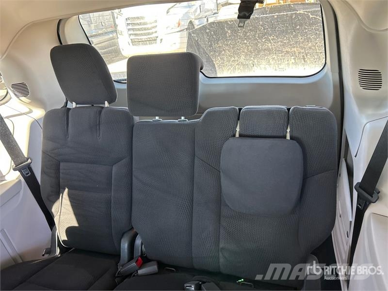 Dodge Grand Caravan SXT Minivan سيارات