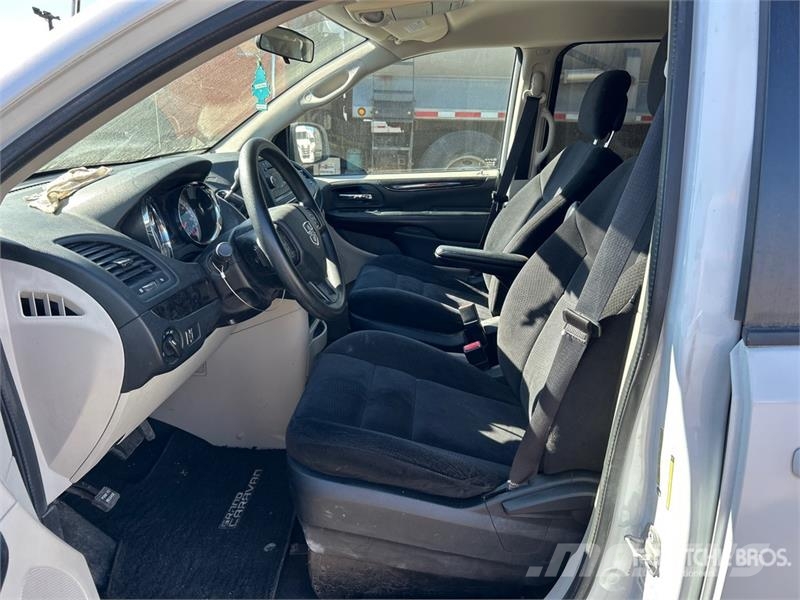 Dodge Grand Caravan SXT Minivan سيارات