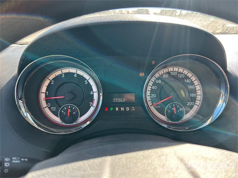 Dodge Grand Caravan SXT Minivan سيارات