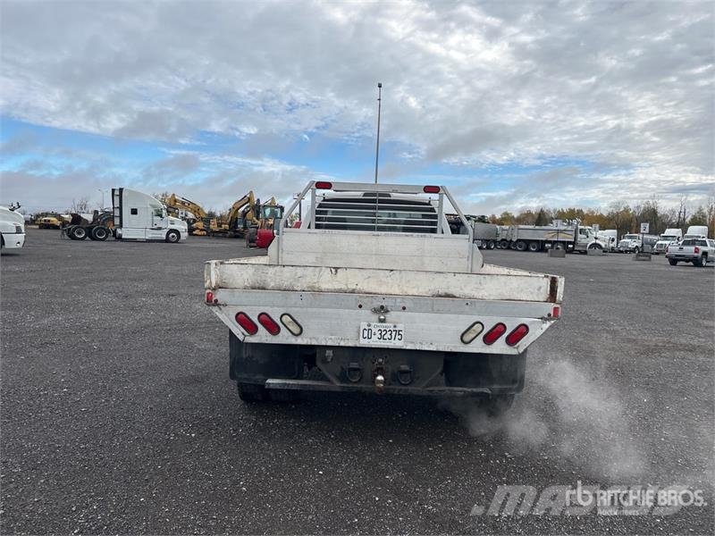 Dodge Ram 3500 4x2 Flatbed Truck Бордови
