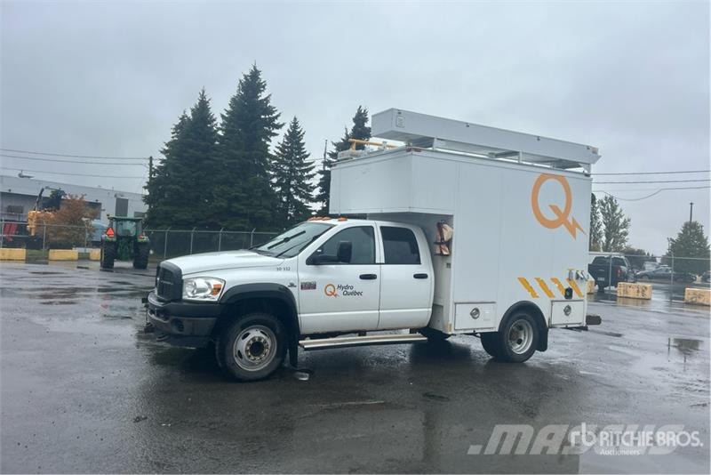 Dodge Ram 5500 Lava-autot