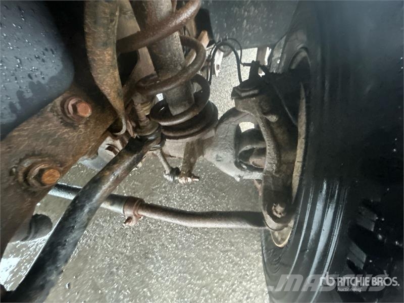 Dodge Ram 5500 Caja abierta/laterales abatibles