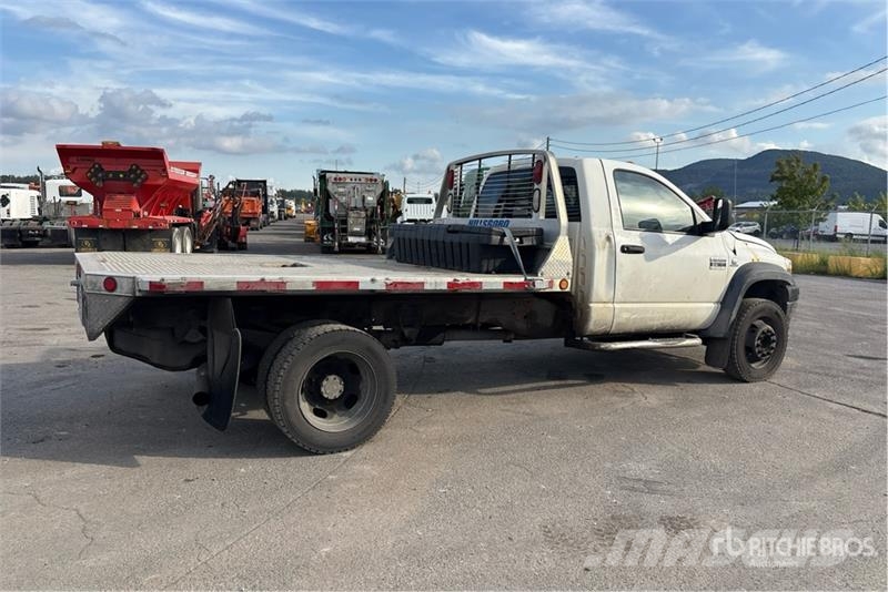 Dodge Ram 5500 Flatbed / Dropside trucks