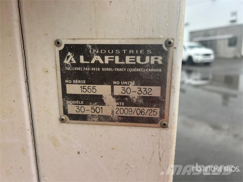 Dodge Ram 5500 Caja abierta/laterales abatibles