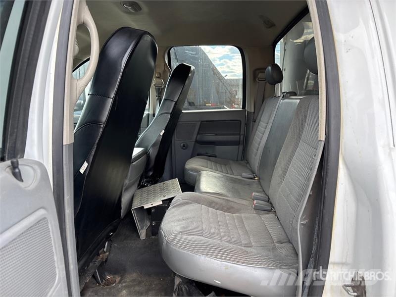 Dodge Ram 5500 4x2 Crew Cab Utility Truck Pick up/Valník