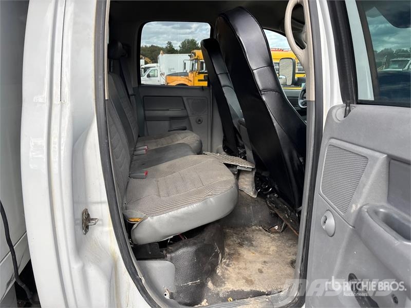 Dodge Ram 5500 4x2 Crew Cab Utility Truck Pick up/Valník