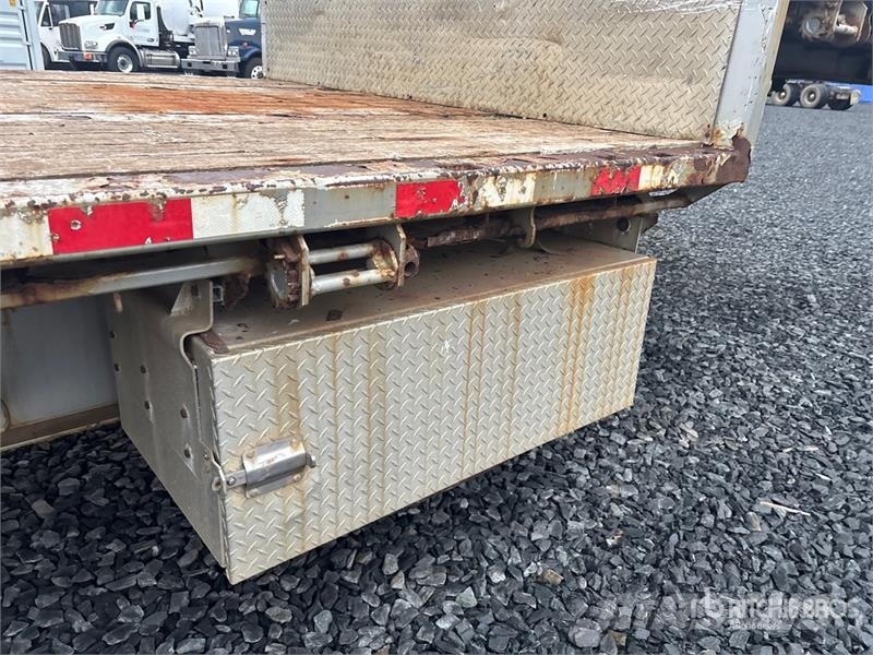Doepker 53 ft Tri/A Step Deck Trailer Nizki nakladalci