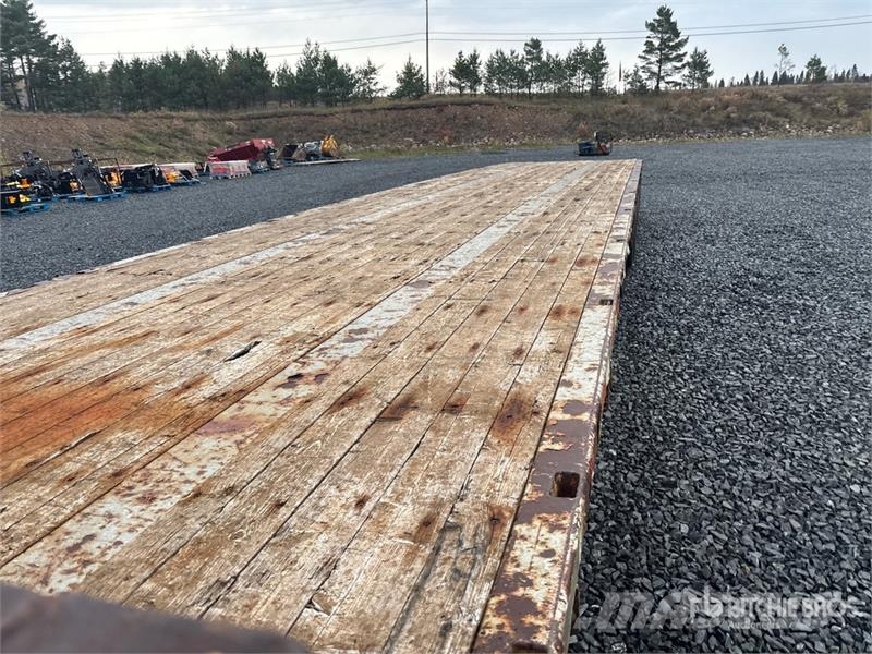 Doepker 53 ft Tri/A Step Deck Trailer Nizki nakladalci