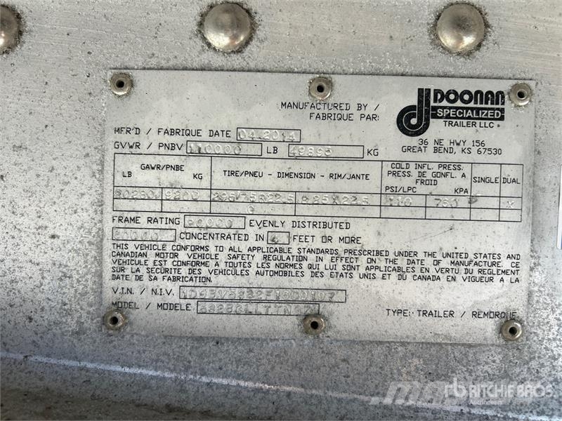 Doosan 532B 53 ft Tri/A Flatbed Trailer Причепи-платформи/бокове розвантаження