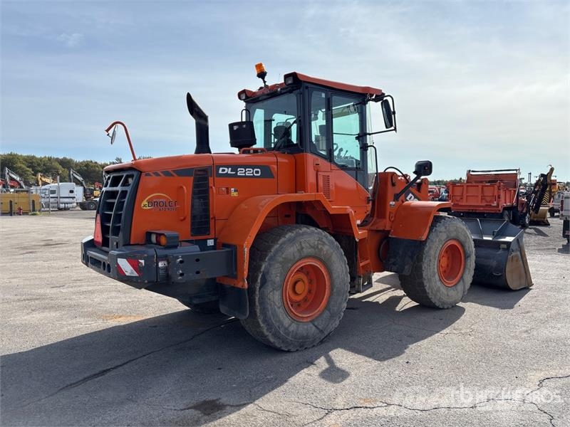 Doosan DL220-3 Wheel loaders
