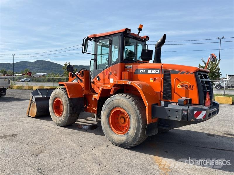 Doosan DL220-3 Wheel loaders