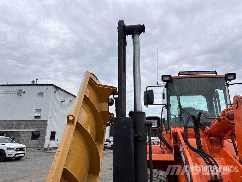 Doosan DL250 Wheel loaders