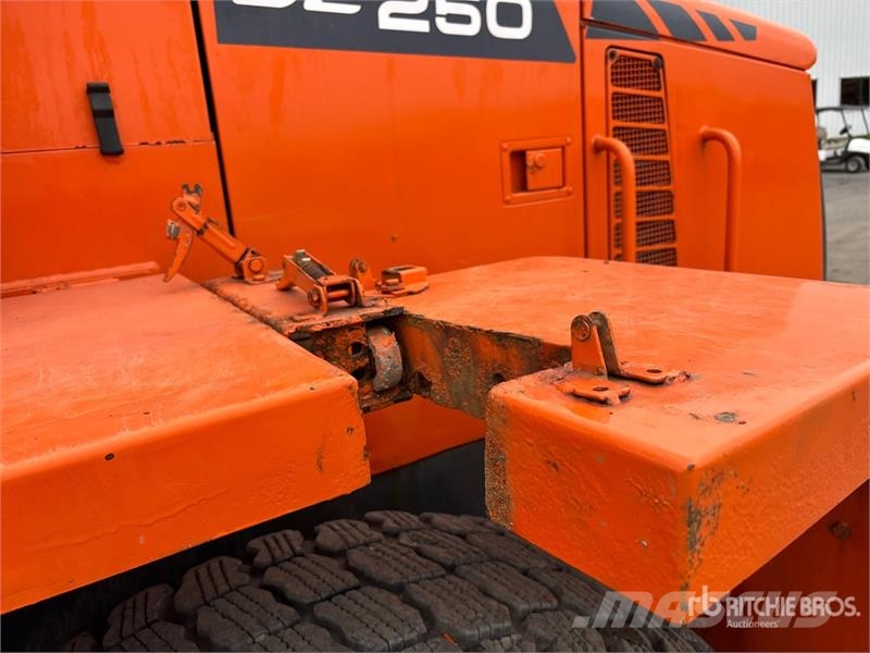 Doosan DL250 Wheel loaders
