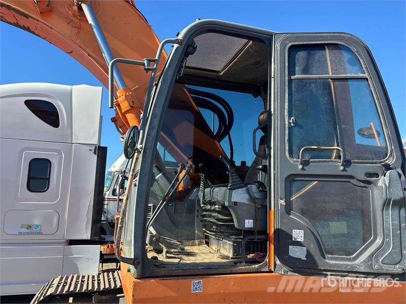 Doosan DX235 LCR Tracked Excavator Raupenbagger