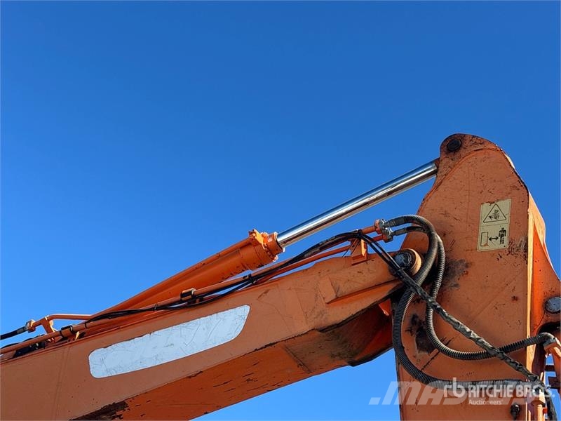 Doosan DX235 LCR Tracked Excavator Raupenbagger