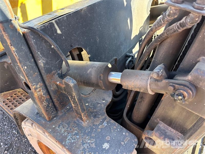 Doosan G25E-3 4500 lb Cushion Tire Forklift Heftrucks overige
