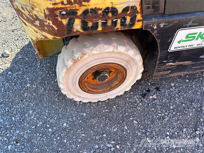 Doosan G25E-3 4500 lb Cushion Tire Forklift Heftrucks overige
