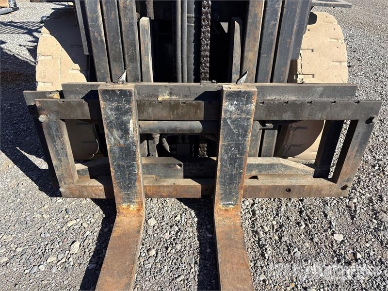 Doosan G25E-3 4500 lb Cushion Tire Forklift Heftrucks overige