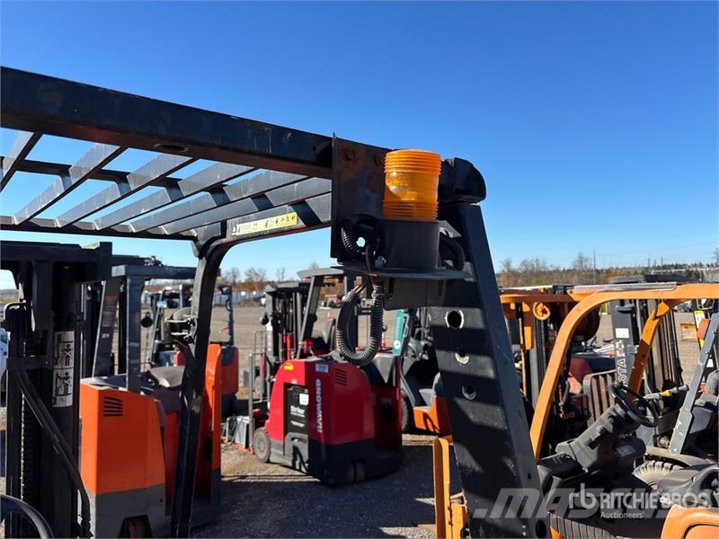 Doosan G25E-3 4500 lb Cushion Tire Forklift Heftrucks overige