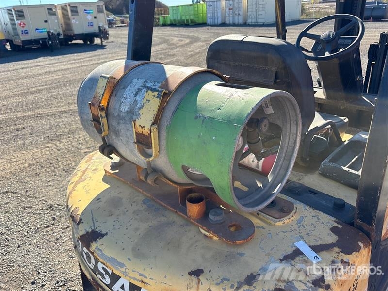 Doosan G25E-3 4500 lb Cushion Tire Forklift Heftrucks overige