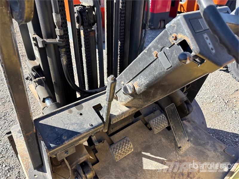 Doosan G25E-3 4500 lb Cushion Tire Forklift Heftrucks overige